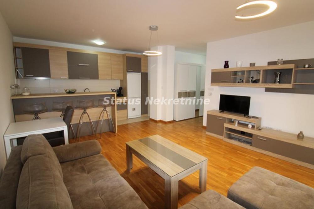 Slika 4 - Trosoban stan za izdavanje, 63m2, 700€