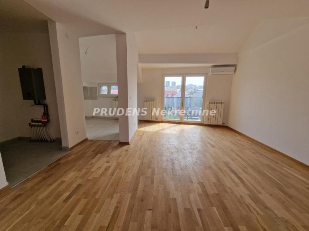 Glavna slika -Paje Jovanovića, Četvorosoban stan na prodaju, 124m2, 210.000€