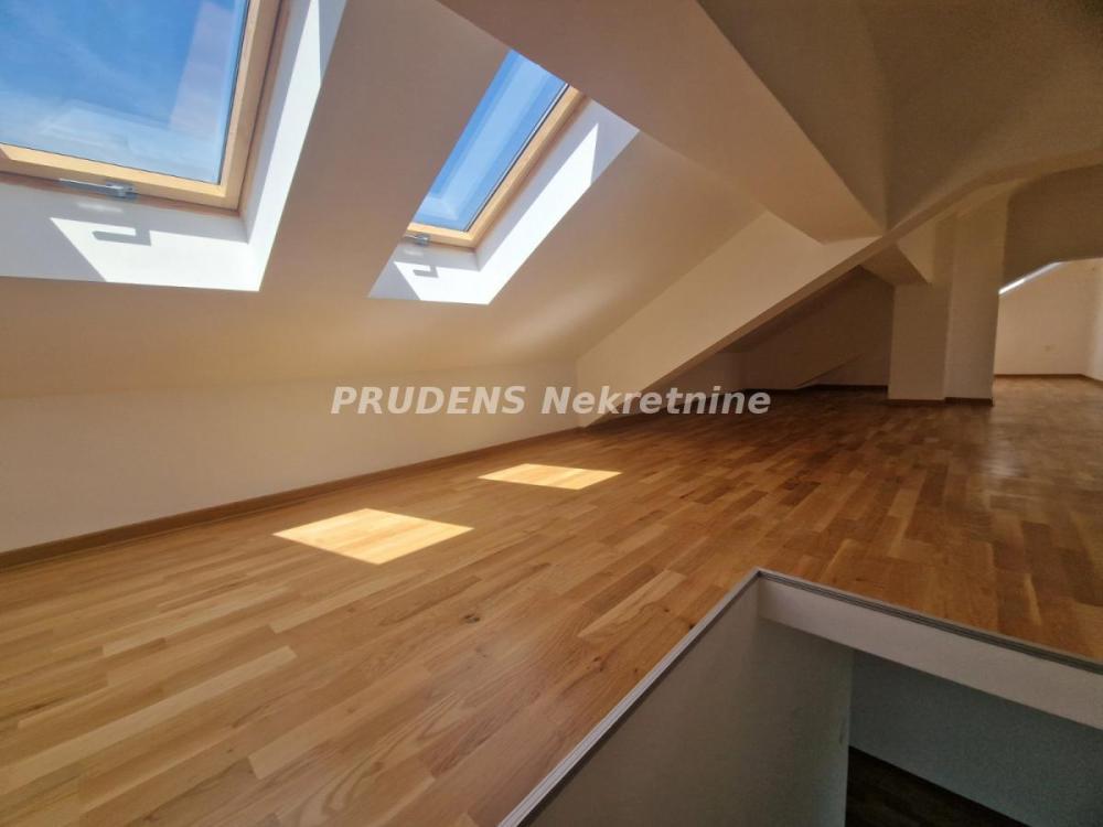 Slika 11 - Paje Jovanovića, Četvorosoban stan na prodaju, 124m2, 210.000€