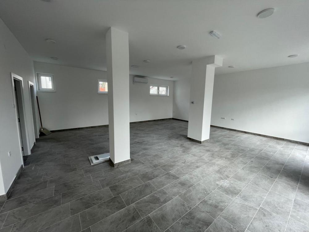 Slika 4 -  Lokal za izdavanje, 286m2, 2.000€