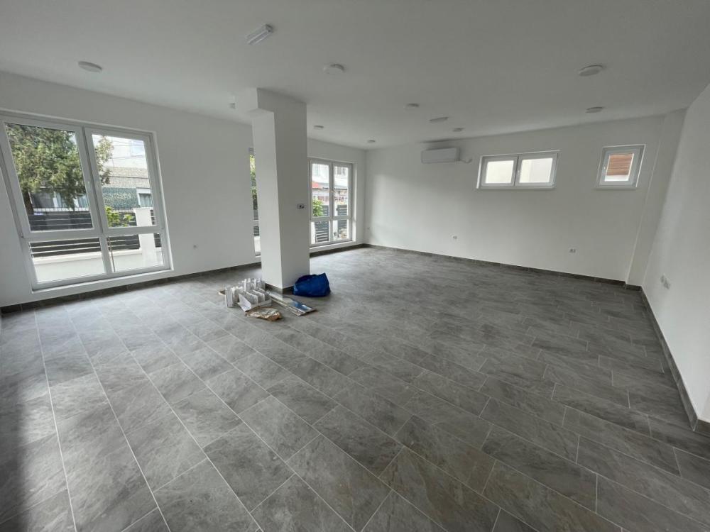 Slika 2 -  Lokal za izdavanje, 286m2, 2.000€