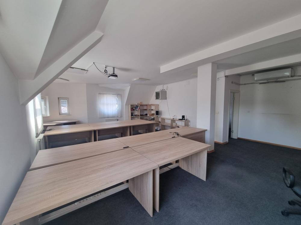 Slika 1 - Petosoban stan na prodaju, 136m2, 322.190€