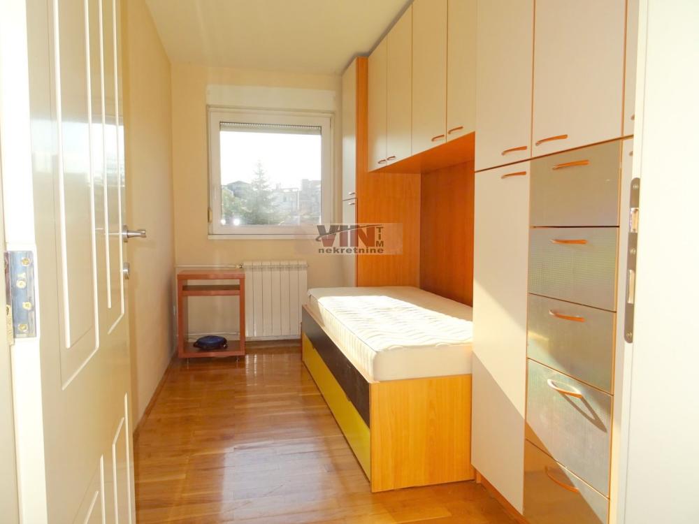 Slika 10 - BRACE RADOVANOVIC, Troiposoban stan na prodaju, 66m2, 215.000€