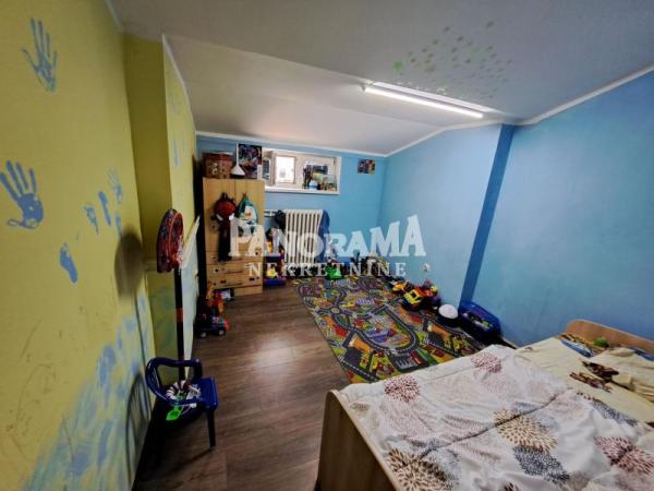Slika 7 - Luke Vojvodića, Četvorosoban stan na prodaju, 111m2, 229.500€