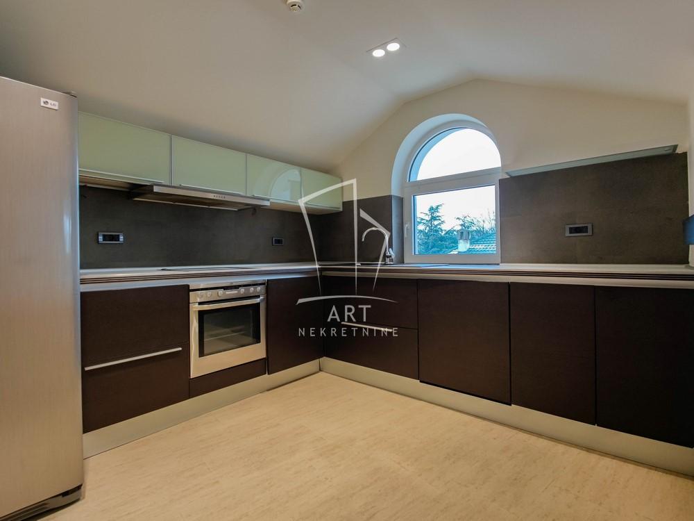 Slika 6 - Tuniska, Četvorosoban stan na prodaju, 130m2, 459.000€