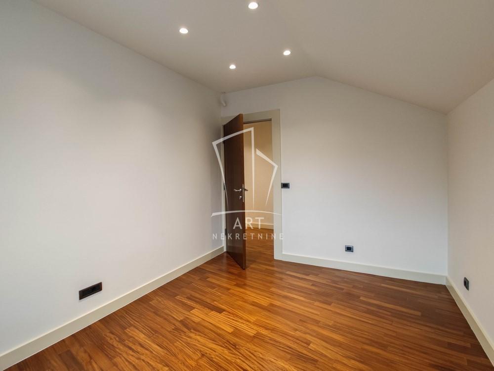 Slika 10 - Tuniska, Četvorosoban stan na prodaju, 130m2, 459.000€