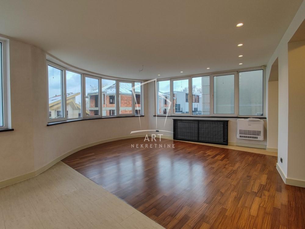 Slika 1 - Tuniska, Četvorosoban stan na prodaju, 130m2, 459.000€