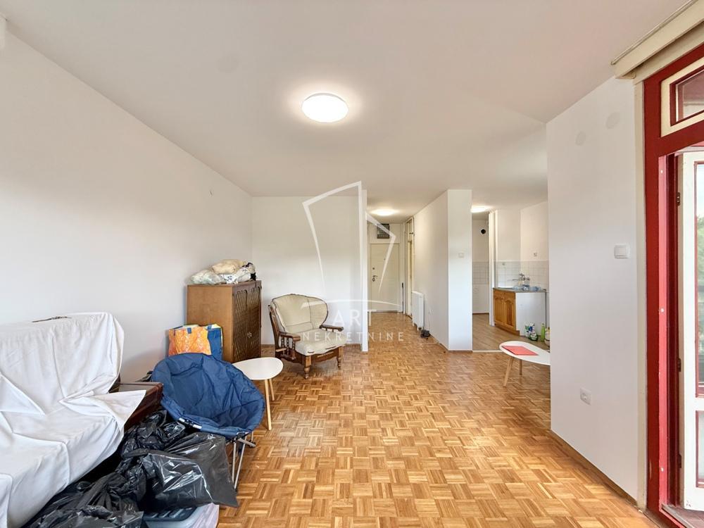 Glavna slika -Paunova 2. Deo, Trosoban stan na prodaju, 82m2, 250.000€