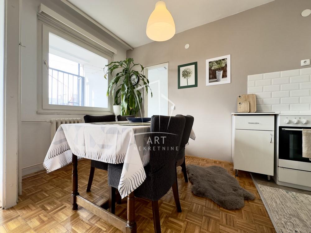 Slika 4 - Gandijeva, Trosoban stan za izdavanje, 75m2, 700€