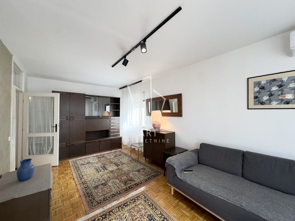 Slika 2 - Gandijeva, Trosoban stan za izdavanje, 75m2, 700€