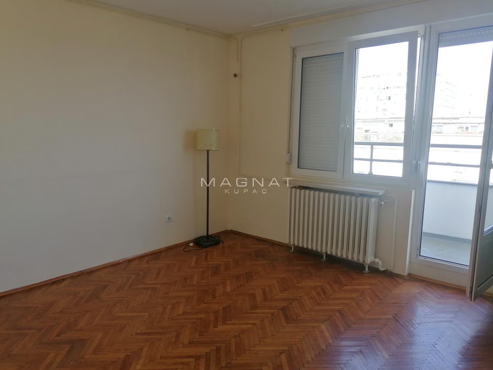 Slika 3 - Pariske komune, Dvosoban stan na prodaju, 62m2, 179.000€