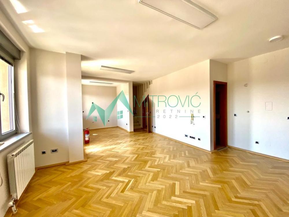 Glavna slika - Lokal za izdavanje, 162m2, 1.620€