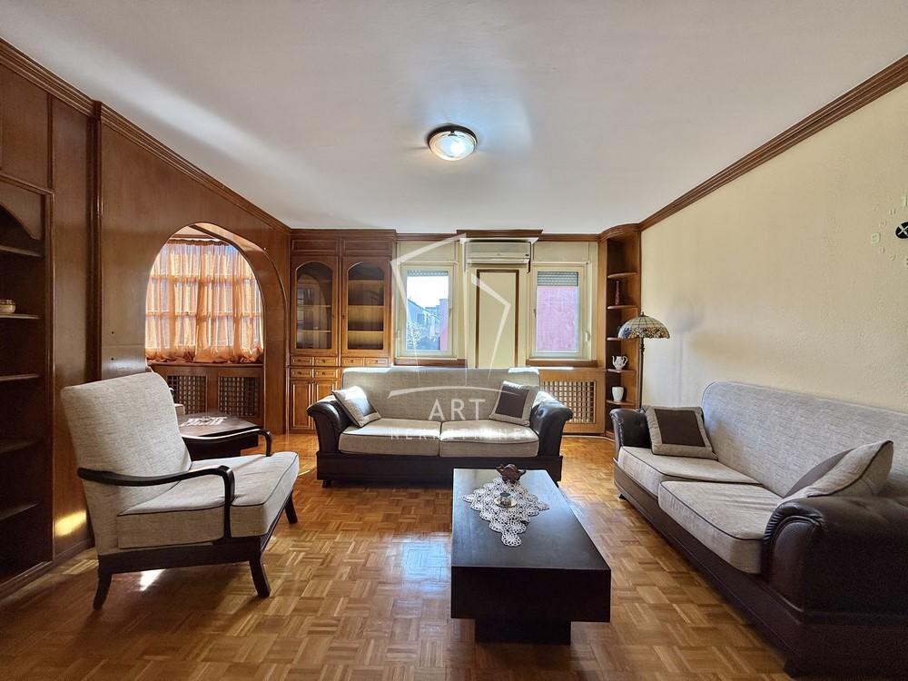 Glavna slika -Kičevska, Četvorosoban stan za izdavanje, 117m2, 1.250€