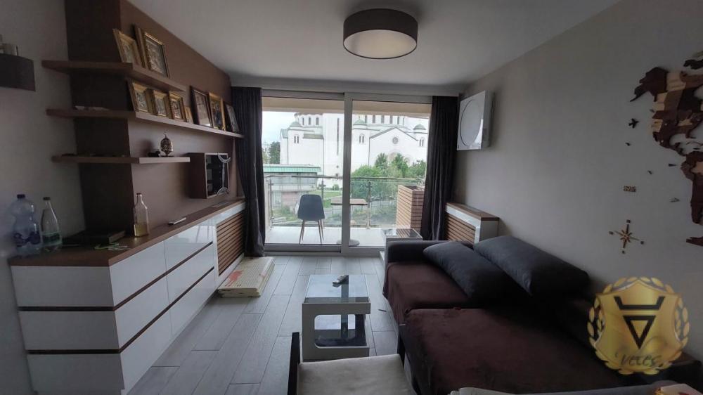 Slika 1 - Trosoban stan za izdavanje, 70m2, 1.200€