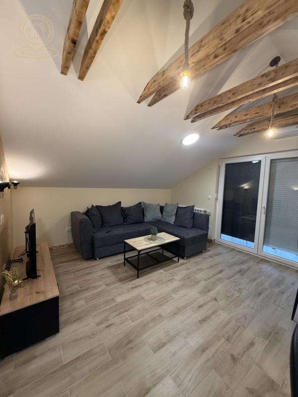 Slika 1 - Trosoban stan za izdavanje, 90m2, 550€