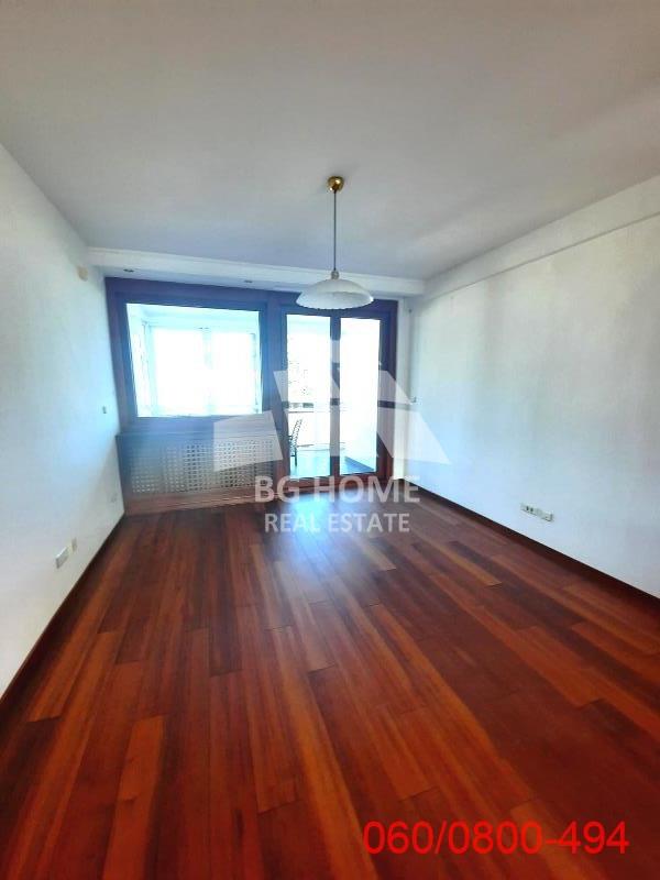 Slika 9 - Senjačka, Šestosoban stan za izdavanje, 215m2, 1.950€