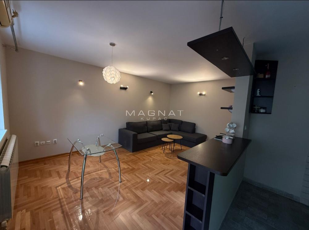 Slika 1 - Ljubljanska, Dvosoban stan za izdavanje, 46m2, 650€