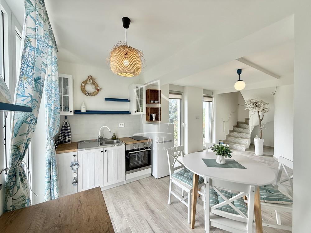 Slika 2 - Milijana Simića,  Kuća na prodaju, 171m2, 198.000€