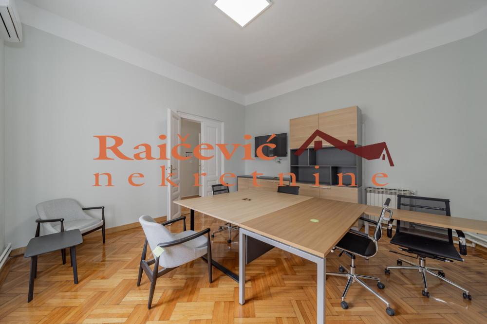 Slika 8 - Cara Urosa,  Lokal za izdavanje, 239m2, 2.200€