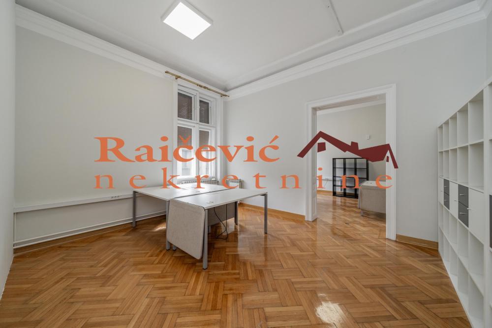 Slika 10 - Cara Urosa,  Lokal za izdavanje, 239m2, 2.200€