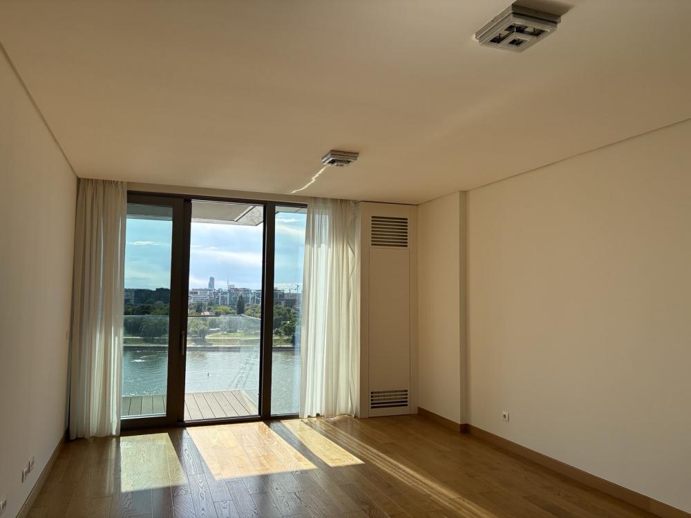 Slika 4 - Hercegovačka, Trosoban stan za izdavanje, 92m2, 2.000€