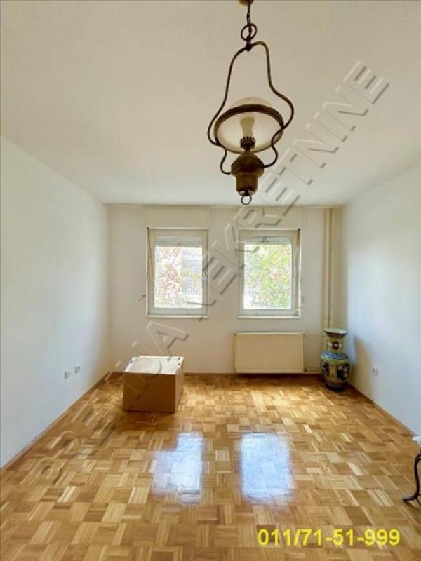 Slika 2 - Antifašističke borbe, Trosoban stan za izdavanje, 100m2, 1.000€