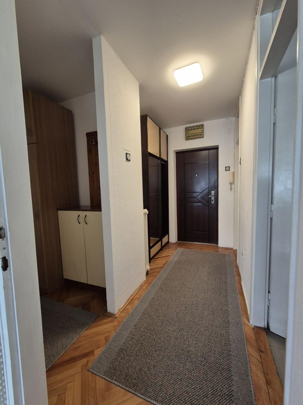 Slika 4 - Četvorosoban stan za izdavanje, 90m2, 500€