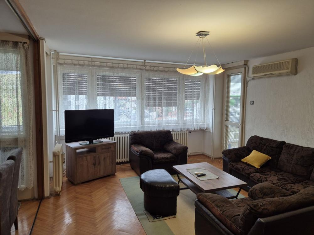 Slika 2 - Četvorosoban stan za izdavanje, 90m2, 500€