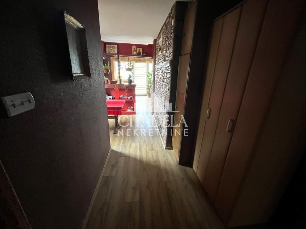 Slika 7 - Stevana Tucovića, Četvorosoban stan na prodaju, 72m2, 136.000€
