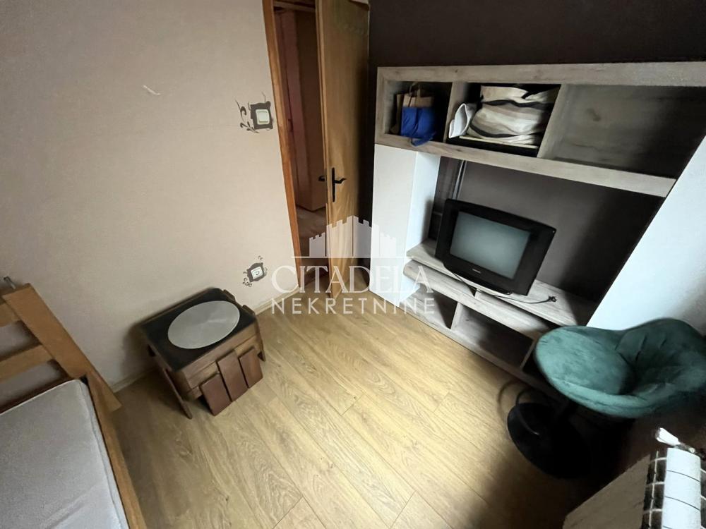 Slika 11 - Stevana Tucovića, Četvorosoban stan na prodaju, 72m2, 136.000€