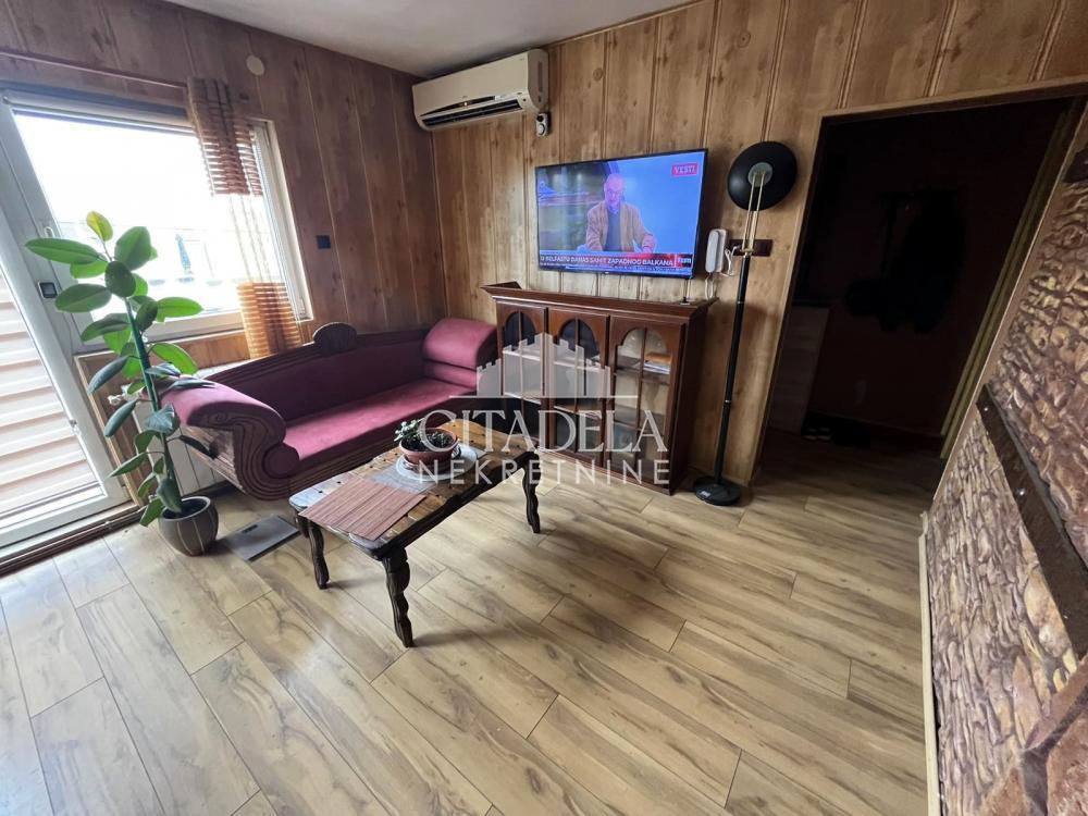 Glavna slika -Stevana Tucovića, Četvorosoban stan na prodaju, 72m2, 136.000€