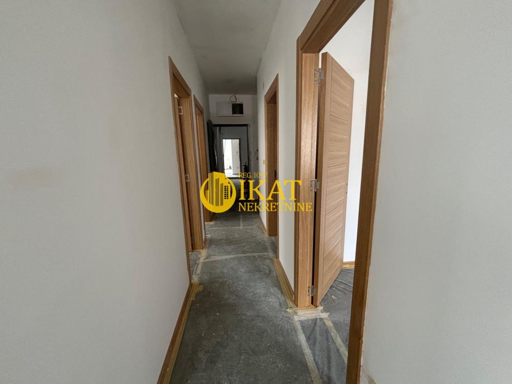 Slika 1 - Četvorosoban stan na prodaju, 73m2, 204.400€