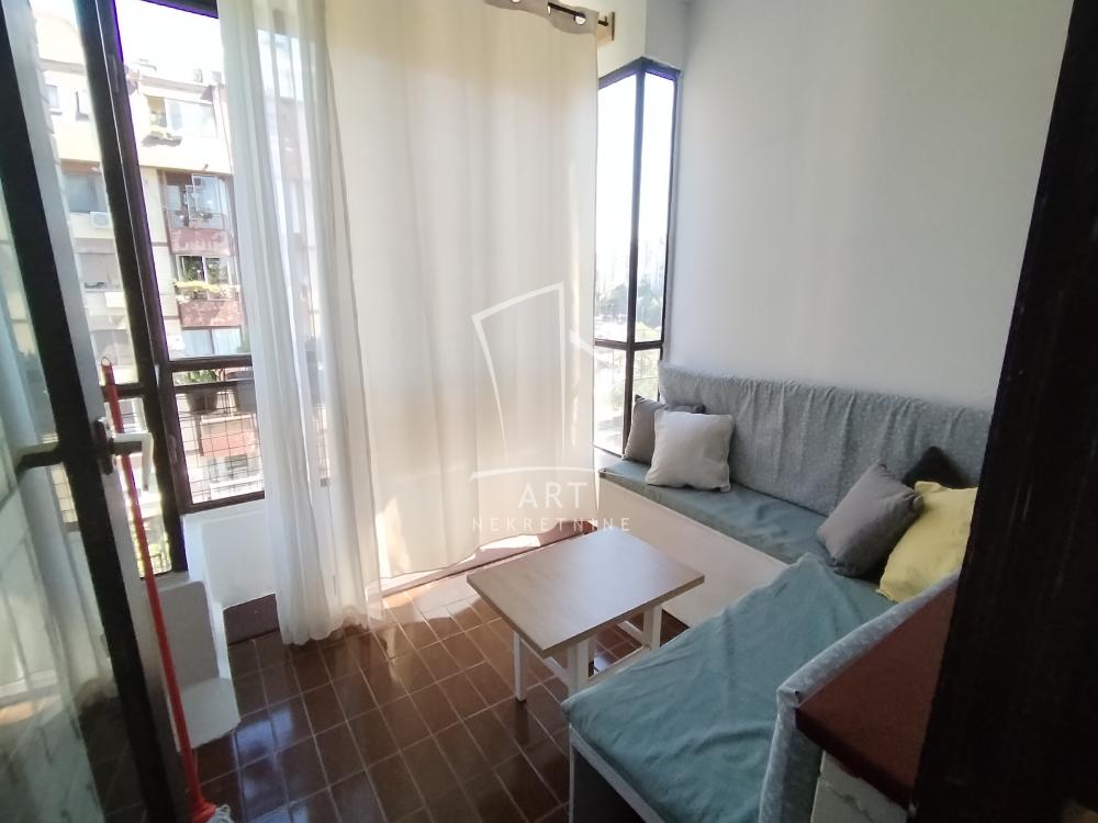 Slika 2 - Dunavski kej, Dvosoban stan za izdavanje, 49m2, 700€