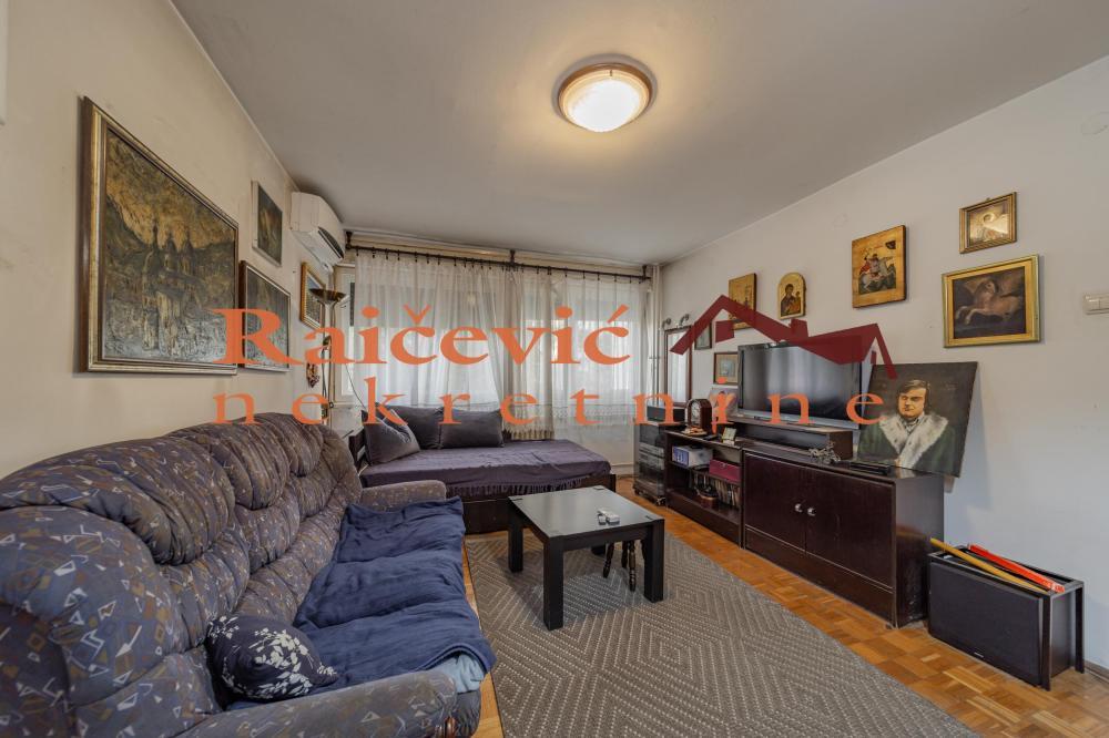 Glavna slika -Karlovacka, Troiposoban stan na prodaju, 85m2, 215.000€