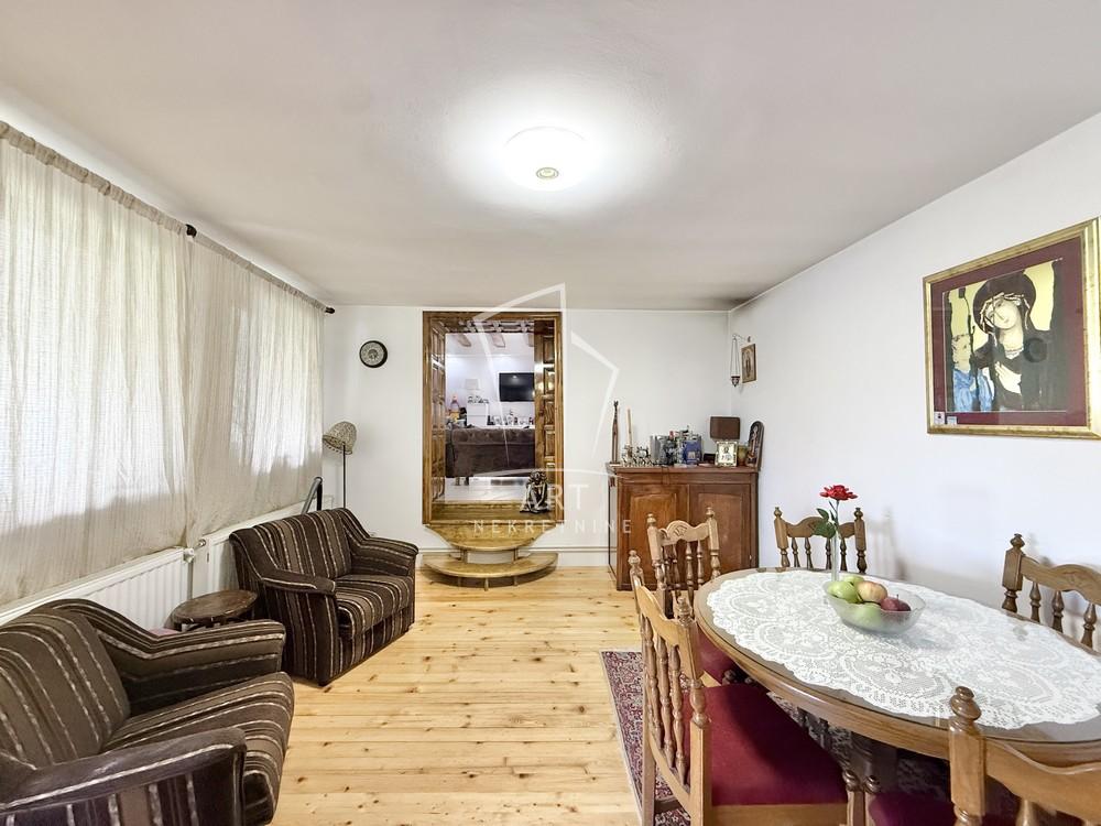 Slika 4 - Ilije Petrovića,  Kuća na prodaju, 165m2, 110.000€