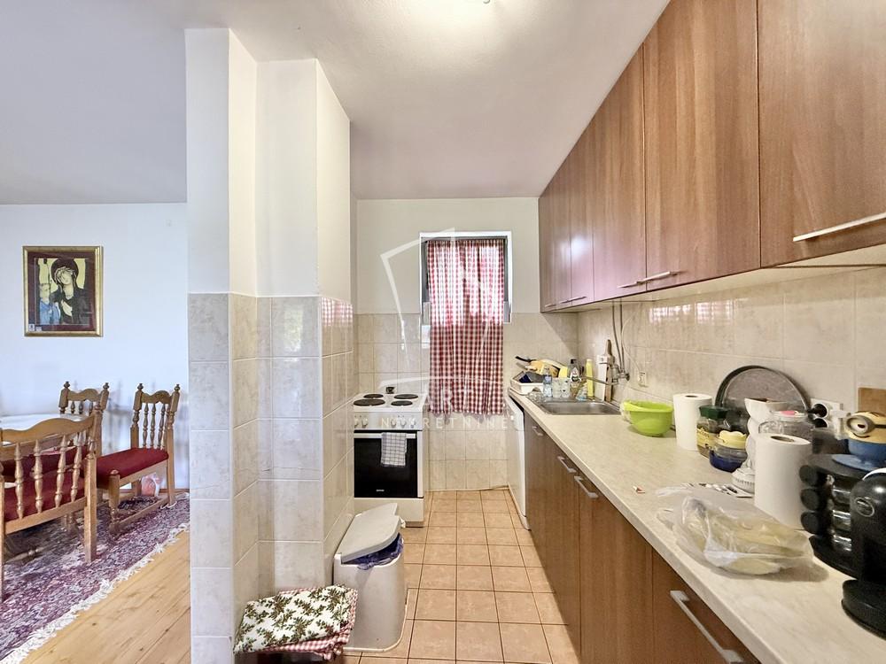 Slika 6 - Ilije Petrovića,  Kuća na prodaju, 165m2, 110.000€
