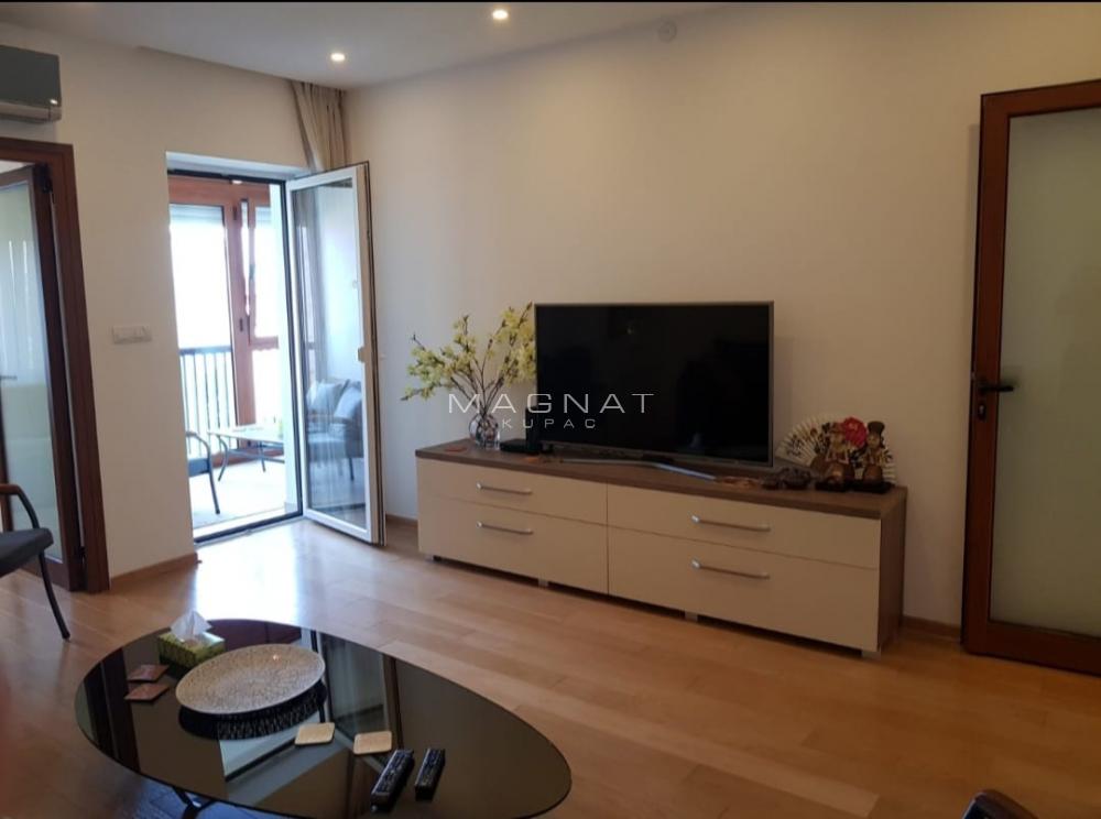 Slika 1 - Dvoiposoban stan na prodaju, 69m2, 300.000€