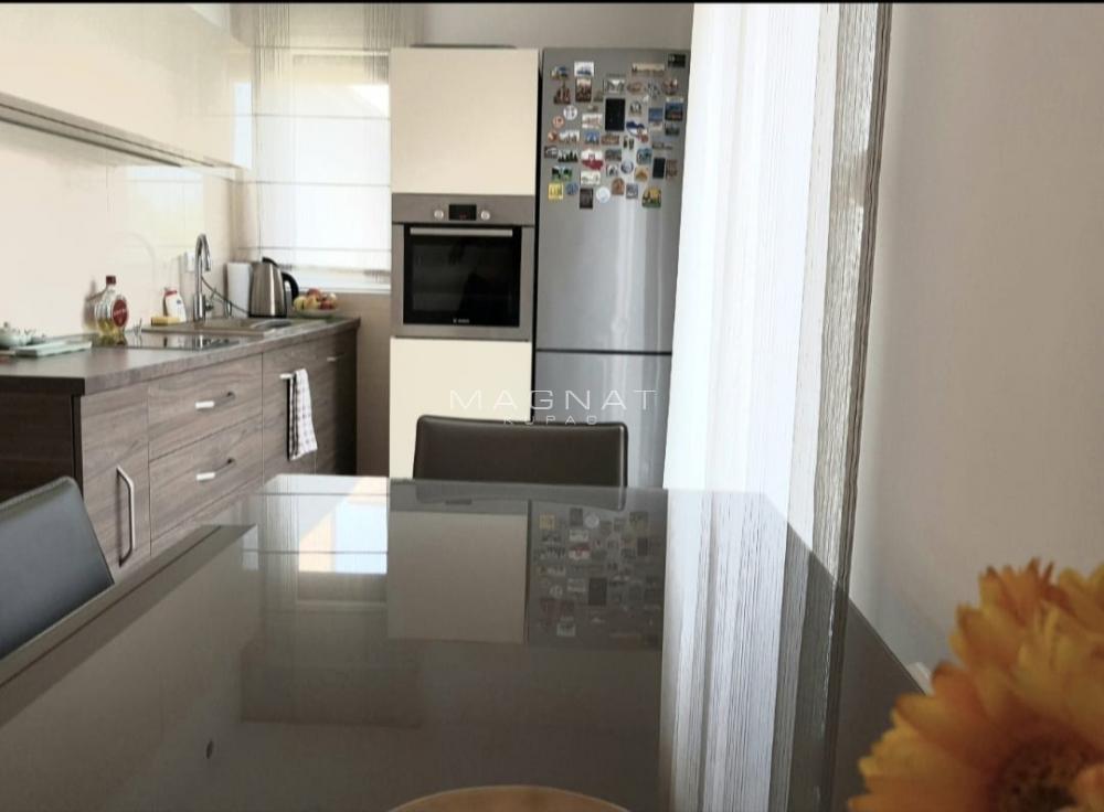 Slika 2 - Dvoiposoban stan na prodaju, 69m2, 300.000€