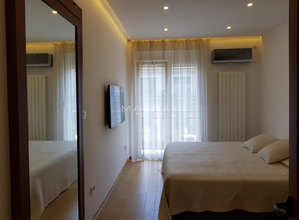 Glavna slika -Dvoiposoban stan na prodaju, 69m2, 300.000€