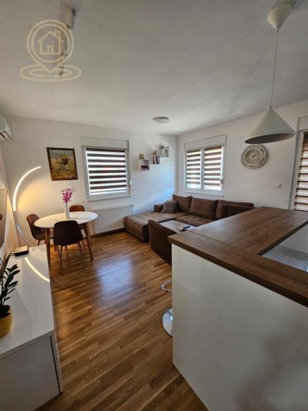 Slika 1 - Troiposoban stan za izdavanje, 80m2, 750€