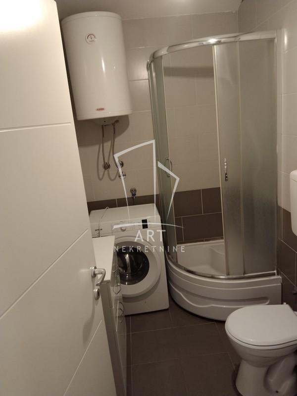 Slika 8 - Partizanski blok ulica 1., Dvosoban stan na prodaju, 40m2, 111.000€