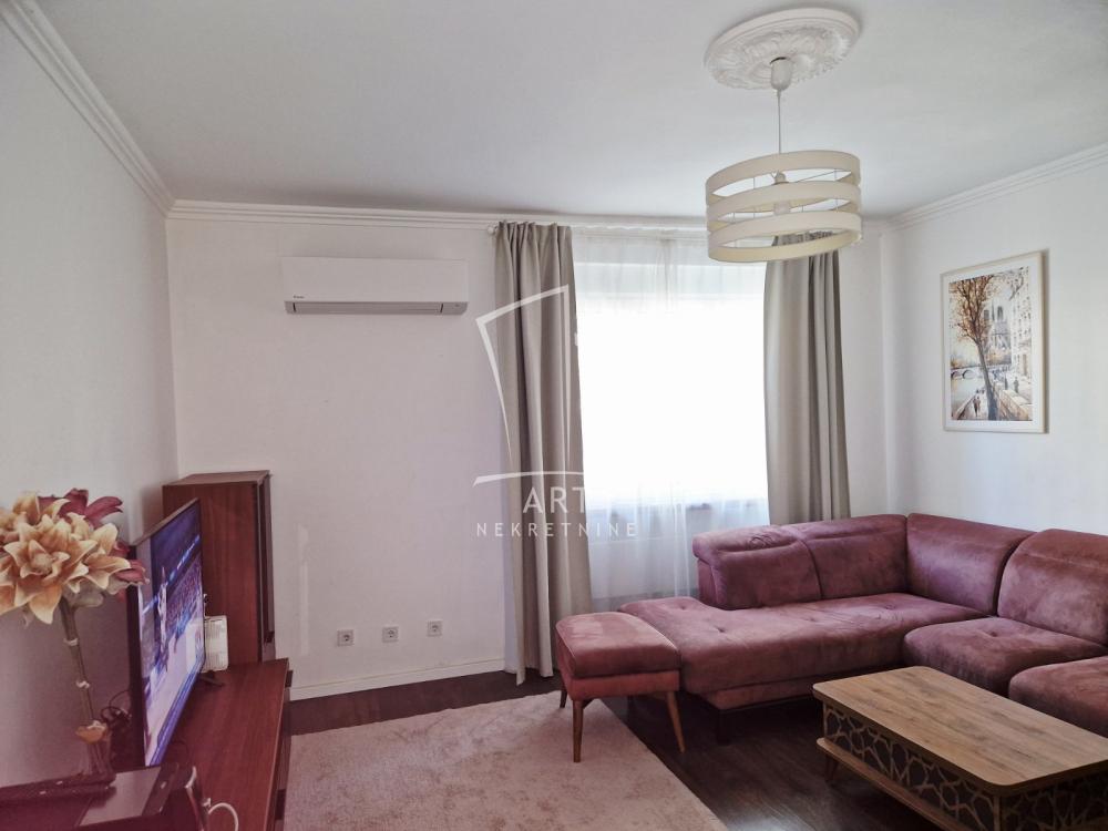 Slika 1 - Majke Jevrosime, Trosoban stan za izdavanje, 66m2, 990€