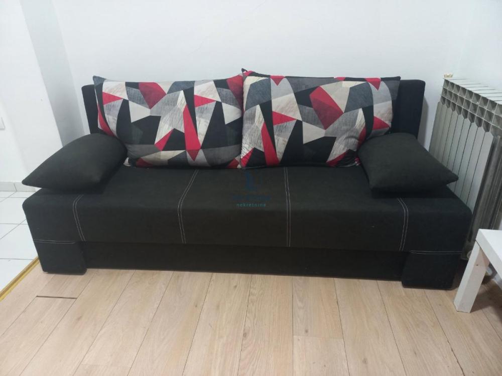 Slika 1 - Momčila Čedića, Jednoiposoban stan za izdavanje, 45m2, 350€