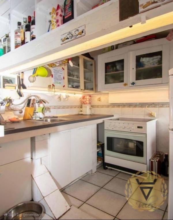 Slika 2 - Trosoban stan za izdavanje, 110m2, 1.300€