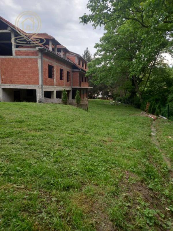 Slika 10 -  Kuća na prodaju, 1000m2, 220.000€