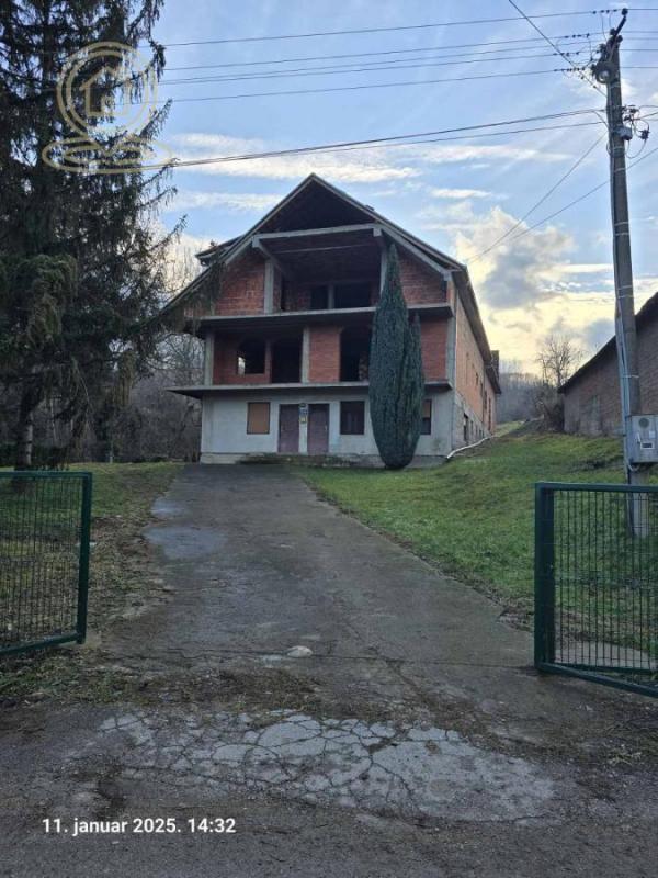 Slika 3 -  Kuća na prodaju, 1000m2, 220.000€