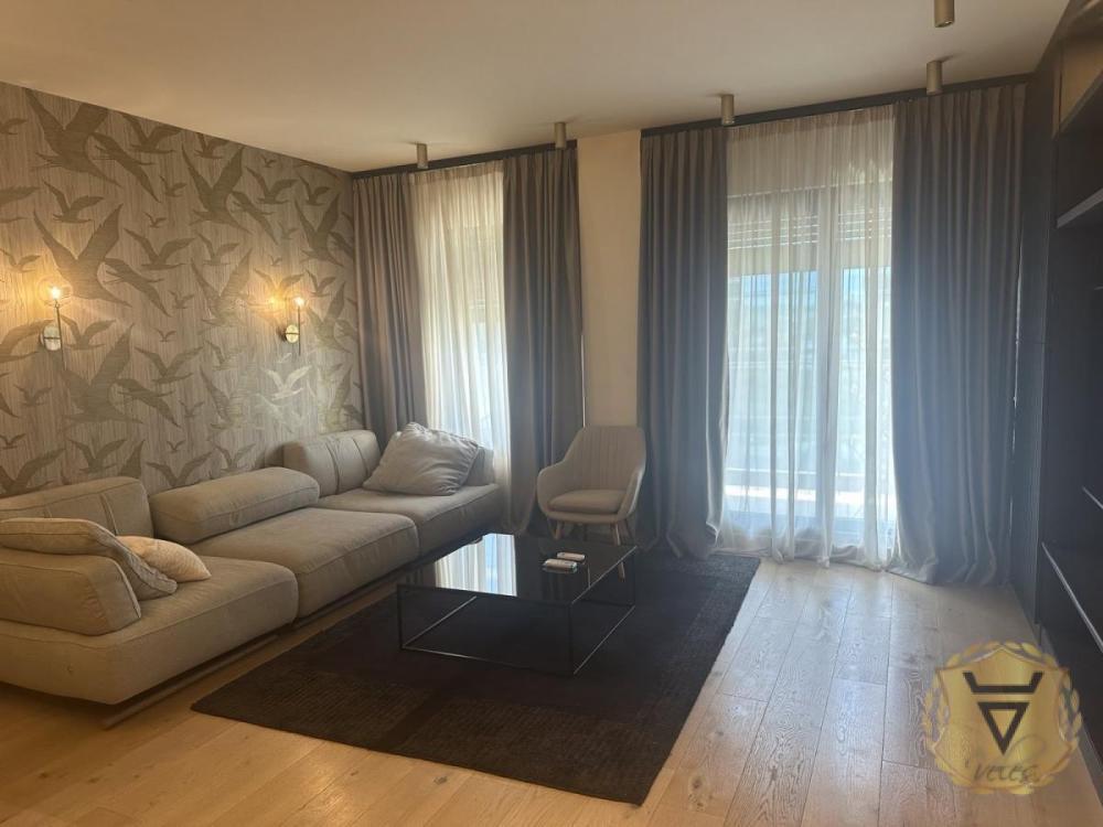 Glavna slika -Četvorosoban stan za izdavanje, 100m2, 2.000€