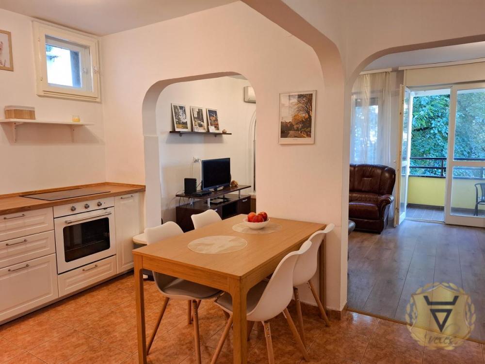 Slika 8 - Četvorosoban stan za izdavanje, 80m2, 1.200€