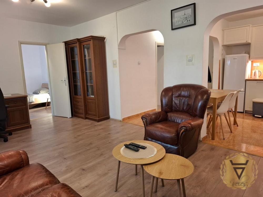 Slika 4 - Četvorosoban stan za izdavanje, 80m2, 1.200€