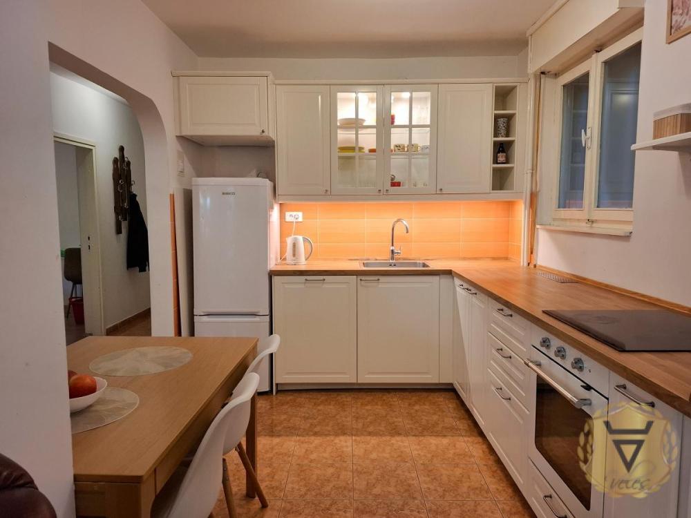 Slika 7 - Četvorosoban stan za izdavanje, 80m2, 1.200€